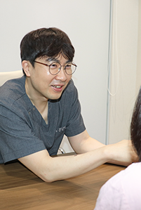 Dr.YUN YEONGTAEK img 2